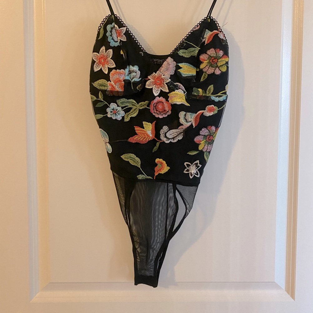 NWOT Topshop Floral Bodysuit
